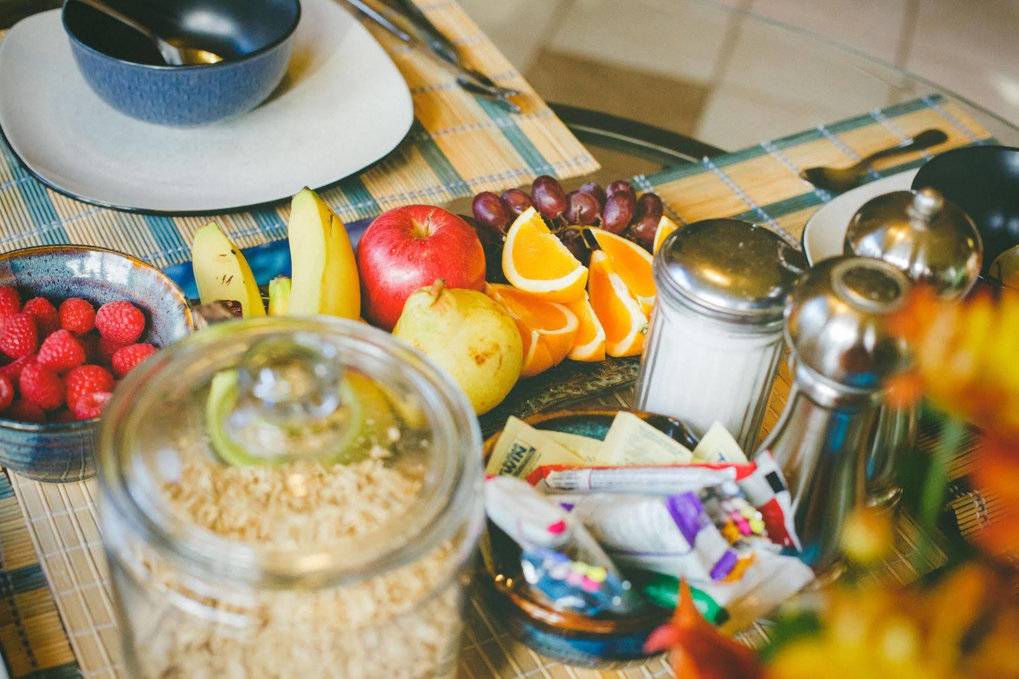 برينس روبيرت Tall Trees Bed & Breakfast المظهر الخارجي الصورة