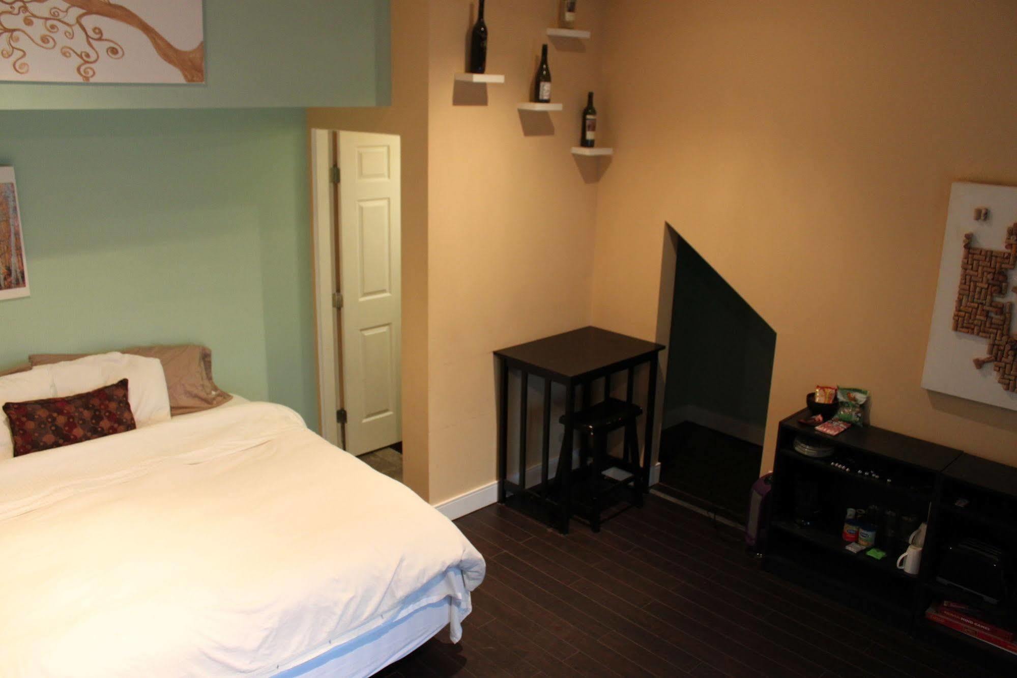 برينس روبيرت Tall Trees Bed & Breakfast المظهر الخارجي الصورة